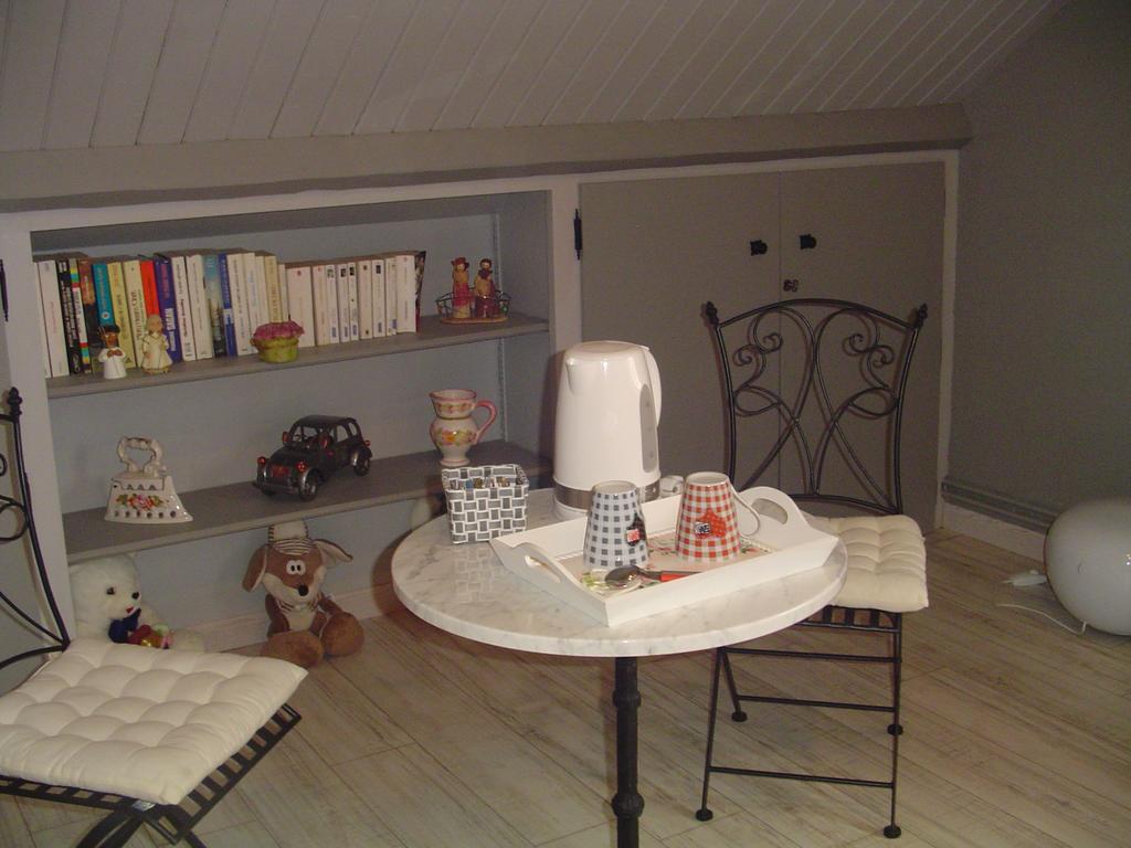 Chambre Crescia Vernouillet  Buitenkant foto